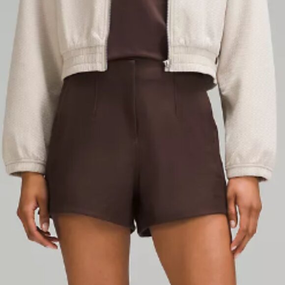 Lululemon - Picture 1 of 2